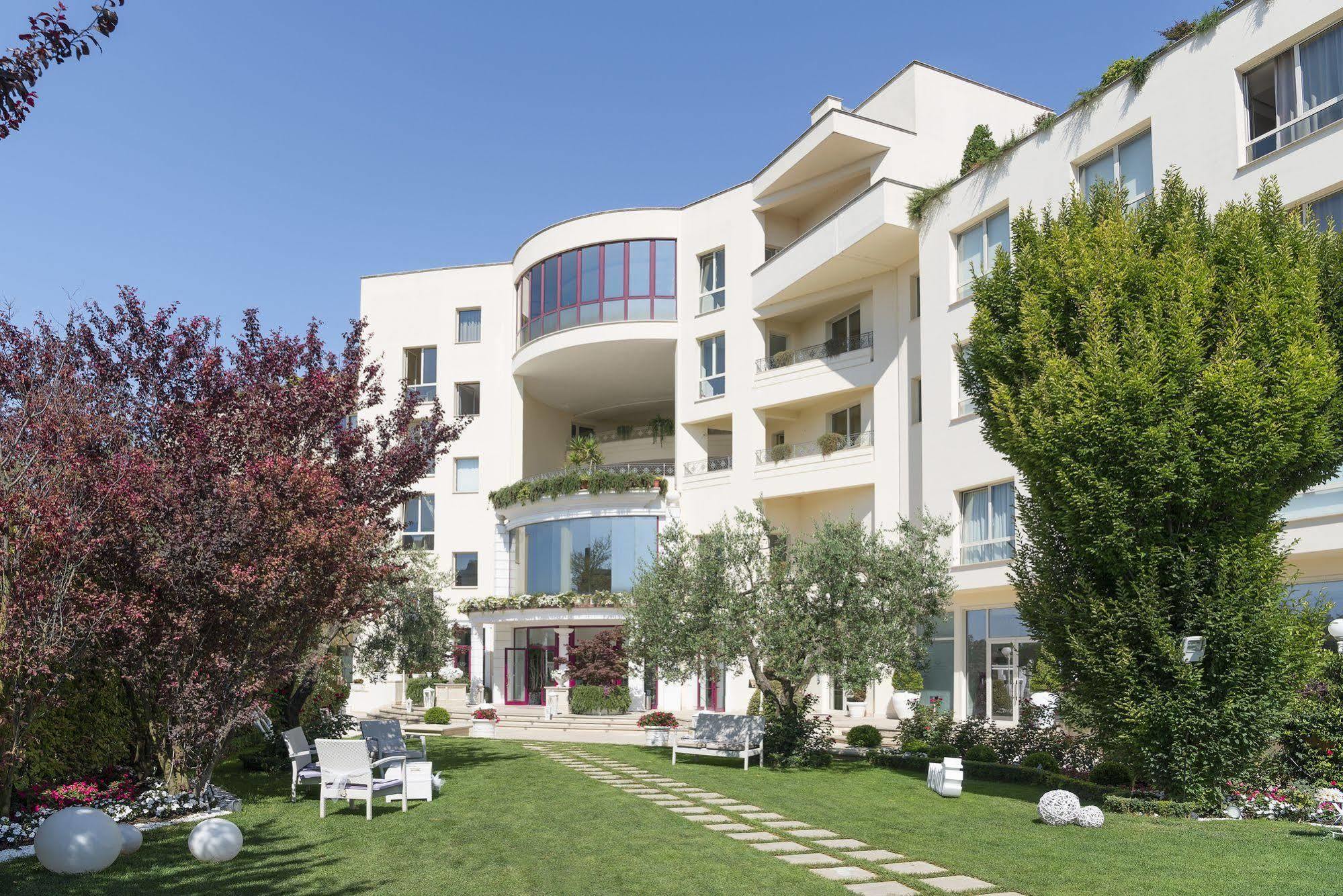 Grand Hotel Biffy Ariano Irpino Exterior foto